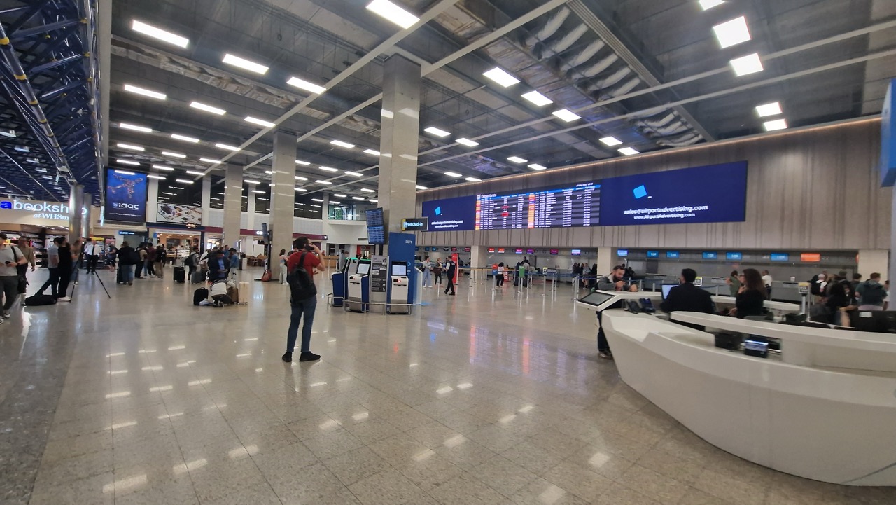 Málta repülőtér indulási oldal