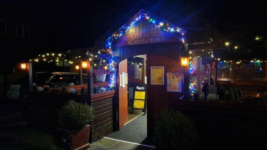 Løjtehus étterem este kívülről