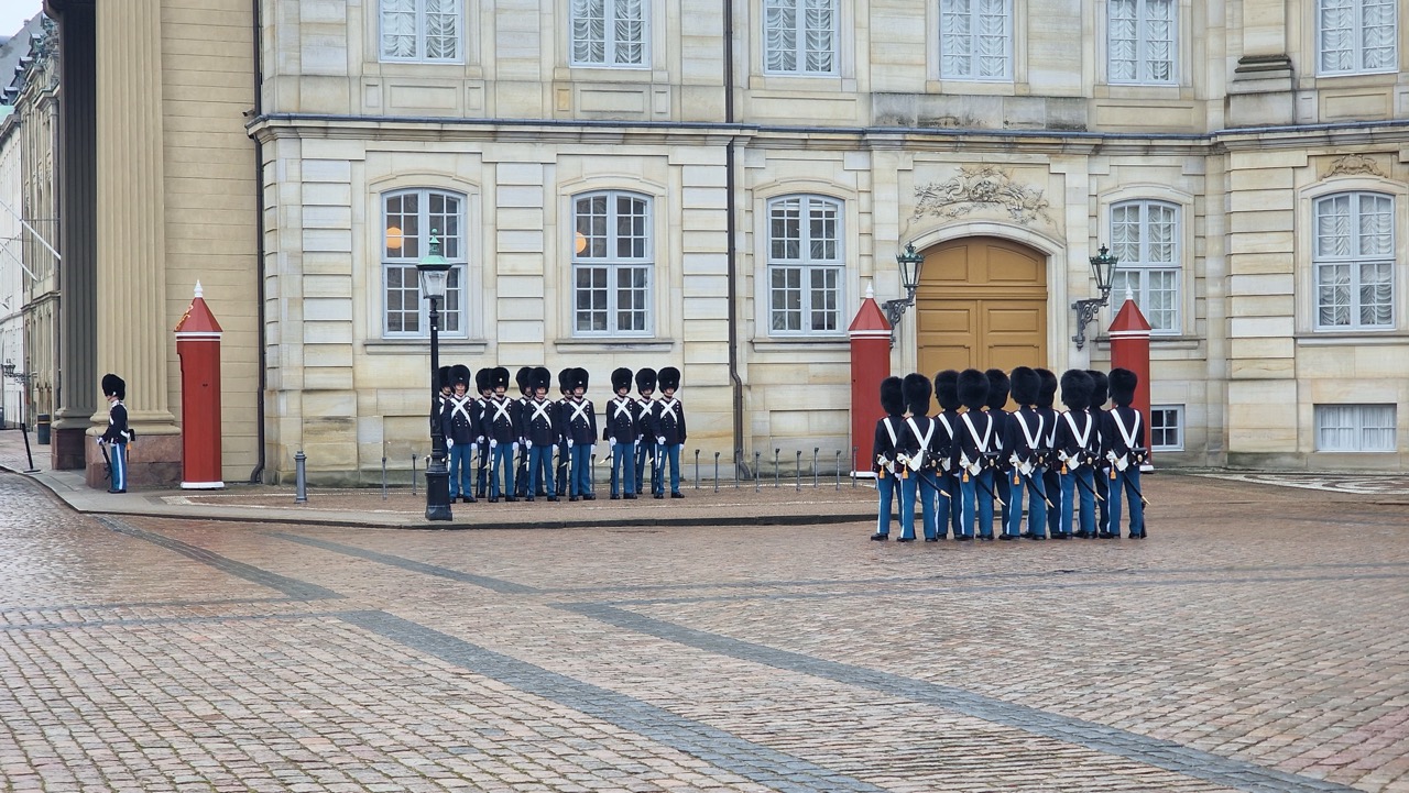 Amalienborg őrségváltás