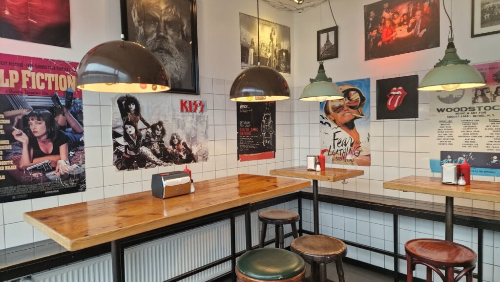 Tommi's Burger Joint belülről 1