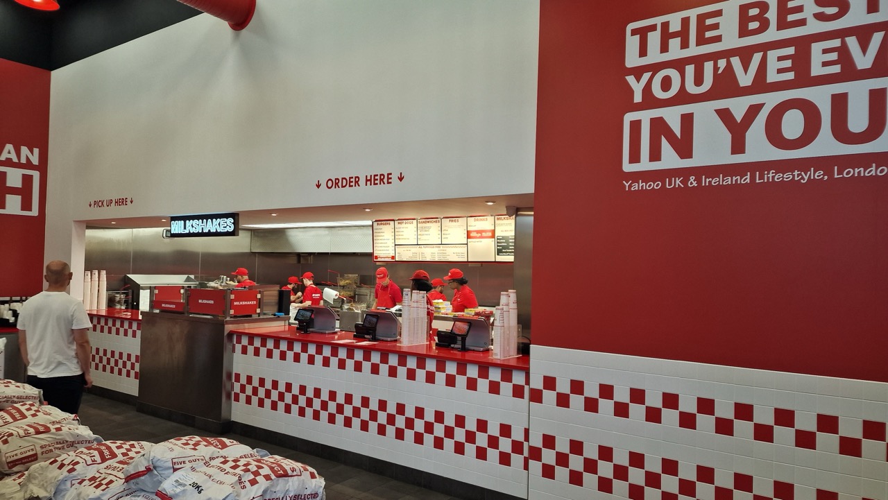 Five Guys Koppenhága Field's pult